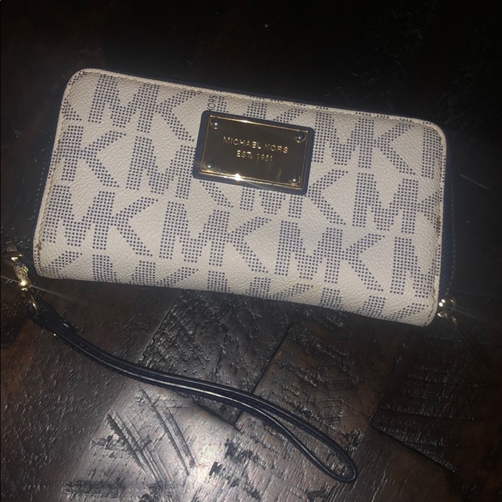 Michael Kors wallet